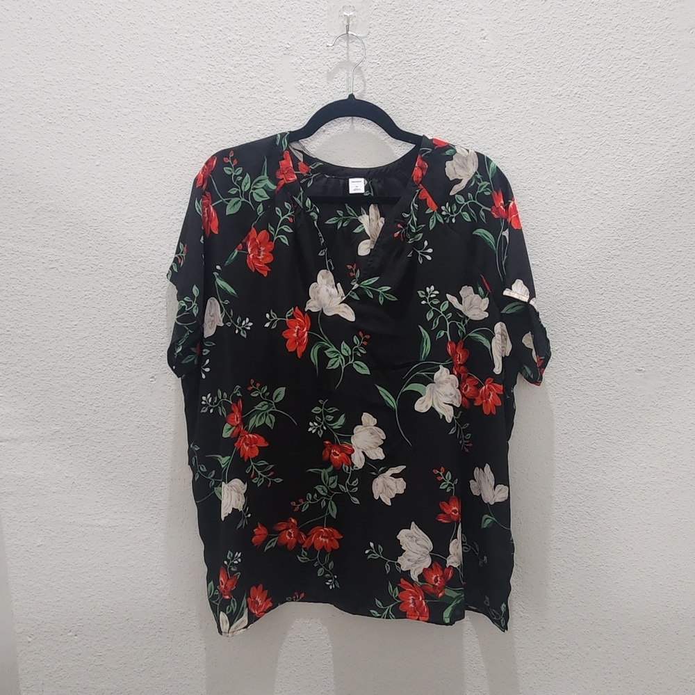Old Navy Fower Blouse